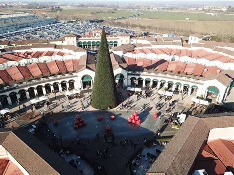 serravalle outlet affluenza oggi